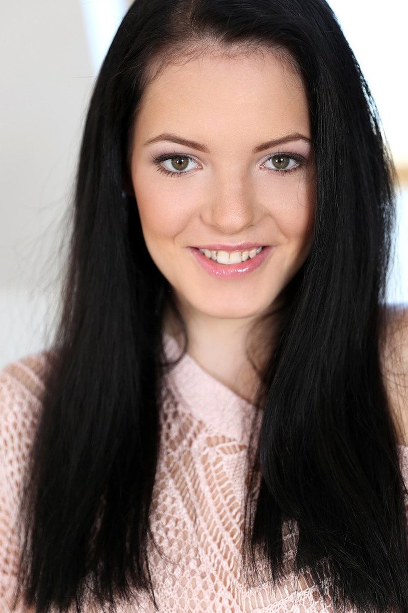 Алиса, 21